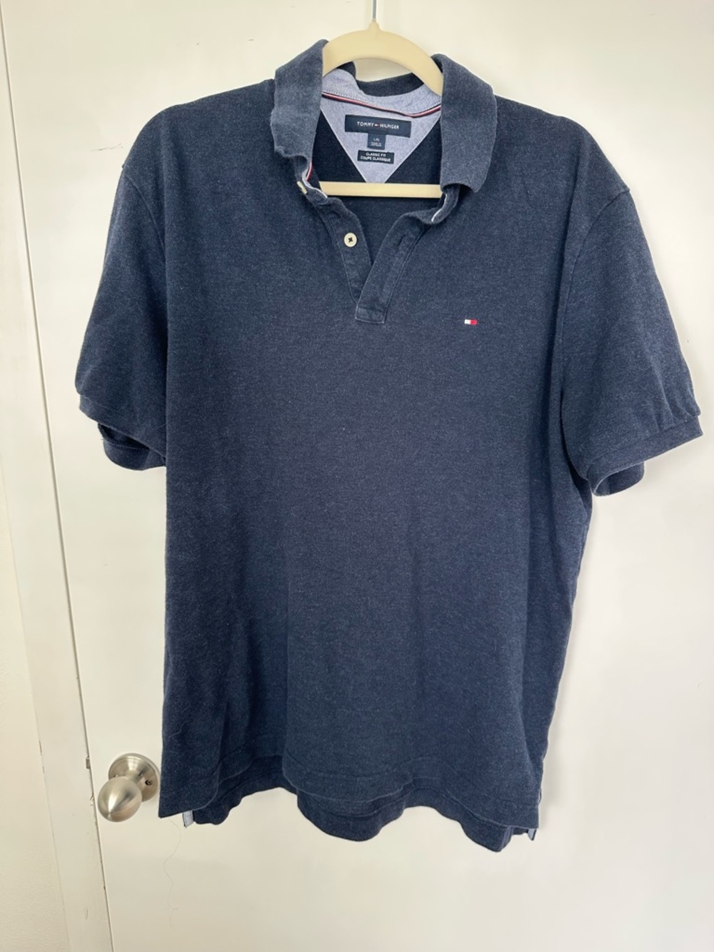 Tommy Hilfiger Dark Navy Short-Sleeve Polo with Signature Flag